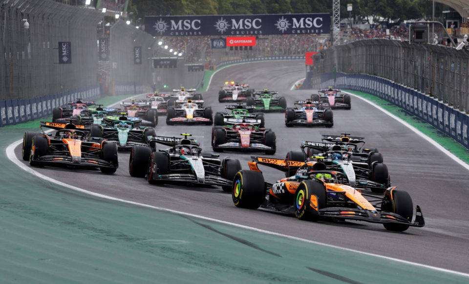 哈斯车队绝杀雷诺车队，皮亚斯特里刷新纪录