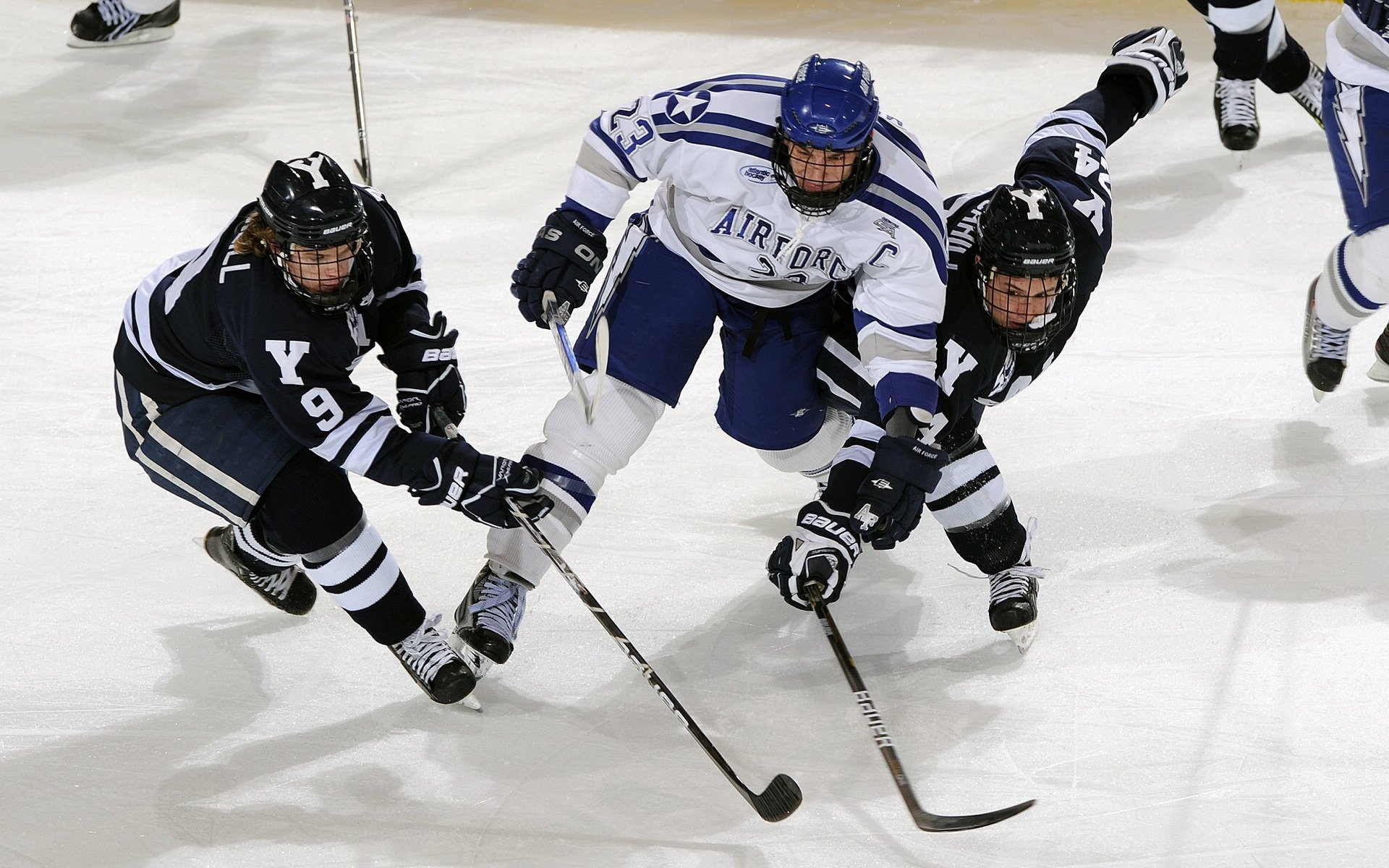 京多安,从硬仗弃子到高能心脏,德国战车逆袭背后的沉默革命